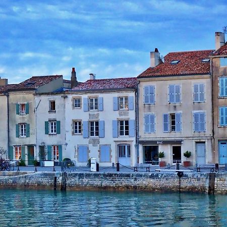 A 150M Du Port De St-Martin-De-Re, Studio Pour 2 Saint-Martin-de-Ré Eksteriør billede